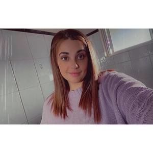 Meet your Posher, Carly